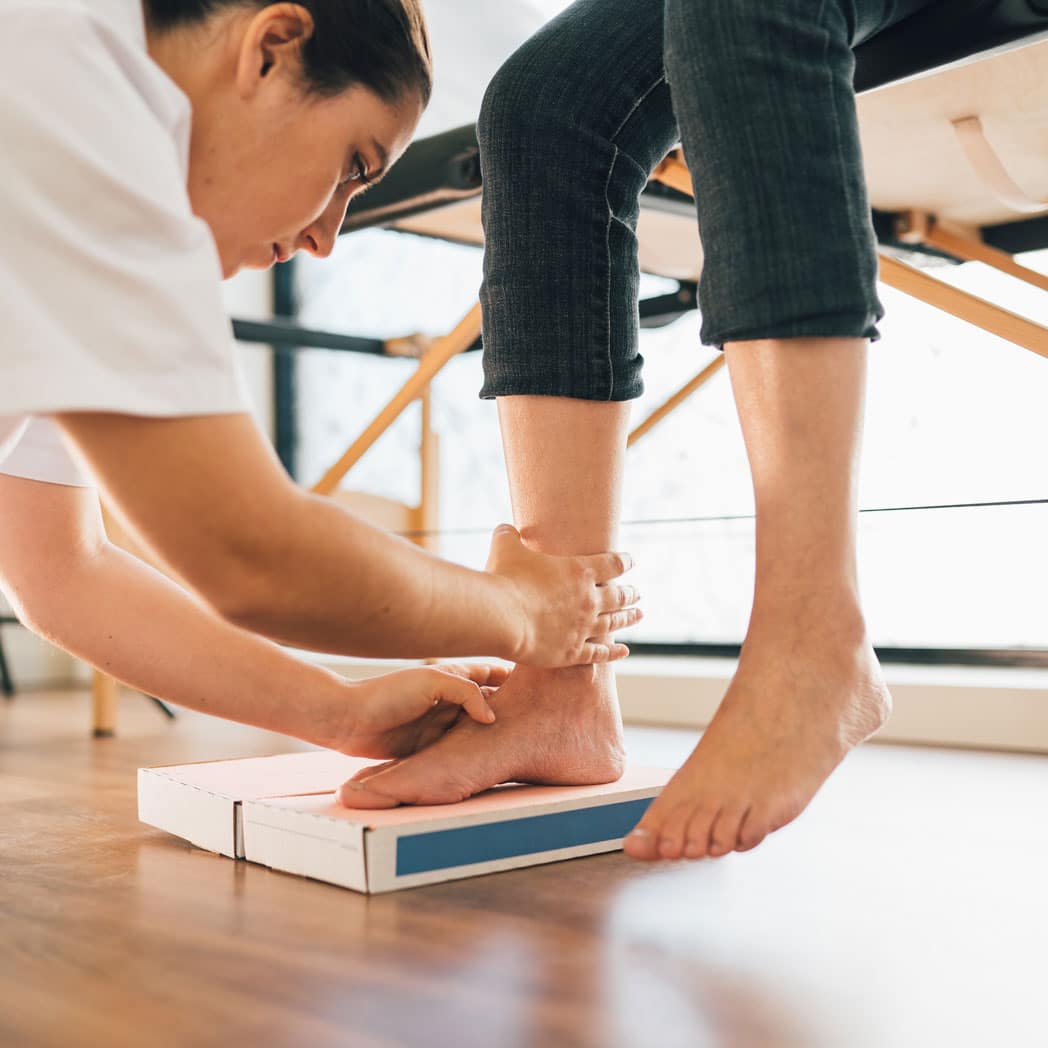 How Custom Insoles Can Help With Achilles Tendonitis?